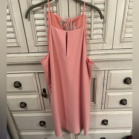Cooper & Ella Elena Scallop Dress in Light Pink (Salmon), size: L - Picture 2 of 4